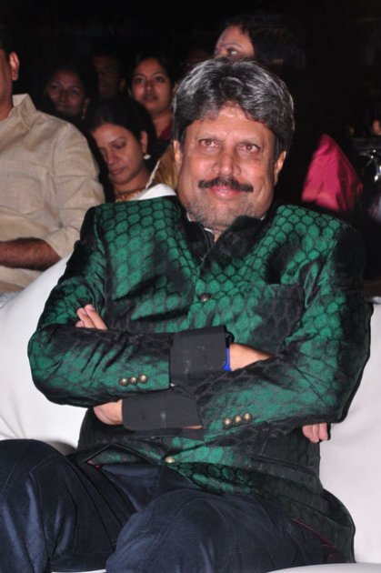 Dil-Deewana-Audio-Launch-by-Kapil-Dev